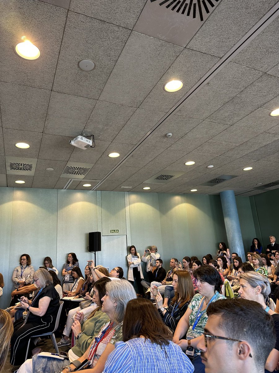 Victor Sacristan (@vsacsan) on Twitter photo Orgulloso de acudir a la mesa de Rehabilitación Oncológica de la #SERMEF25 y ver la sala a reventar para ver a Onco y RHB trabajar conjuntamente.<a href="/charocampelo/">charocampelo</a> <a href="/jnosan08/">Juan No</a> <a href="/ChuacOnco/">OncoCHUAC</a> <a href="/Rehab_CHUAC/">REHAB_CHUAC</a> Orgulloso de acudir a la mesa de Rehabilitación Oncológica de la #SERMEF25 y ver la sala a reventar para ver a Onco y RHB trabajar conjuntamente.<a href="/charocampelo/">charocampelo</a> <a href="/jnosan08/">Juan No</a> <a href="/ChuacOnco/">OncoCHUAC</a> <a href="/Rehab_CHUAC/">REHAB_CHUAC</a>