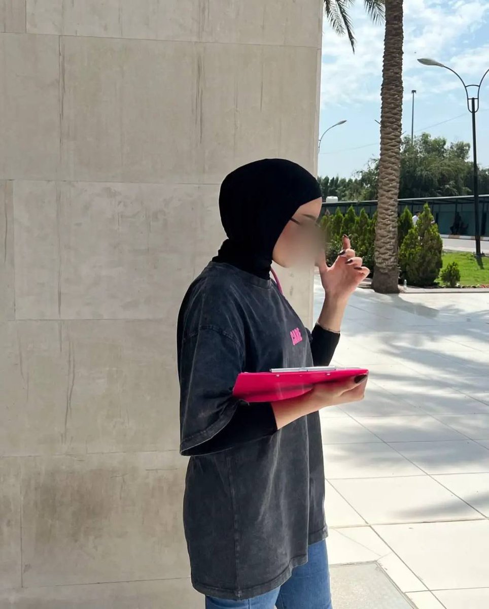 هذا اخر زعل واخر خطِيه
ومَا تِسمع بعد حقَك عليه 
تغلط تِعتذر متريد ضَل هيچ
كافِي تعيش كاتِل والضحيَة
انه سنينِي ضاعن مَادرت بال
جاي تلومنِي مضيع هدية.