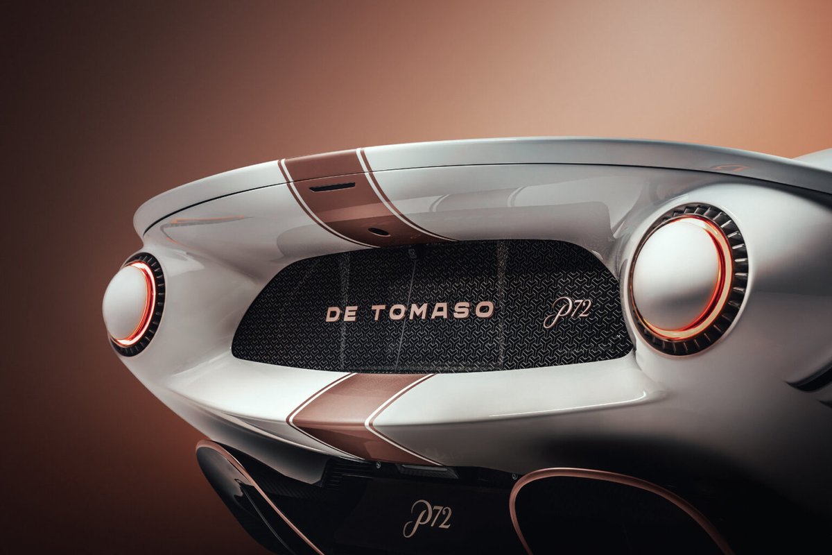 SalonPriveUK's tweet image. De Tomaso returns with the final production P72 — a stunning tribute to mid-century design and the brand’s 1960s spirit. First shown in 2019, it now makes its full debut, marking a bold new chapter. #DeTomaso #P72