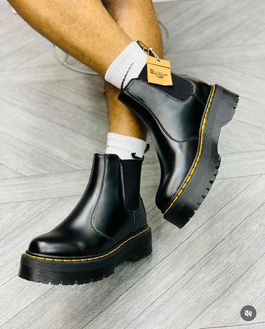 RootlessPhoenix's tweet photo. Dr. Martens Chelsea boots
Available size: 40 - 46
GHC 850.00
Worldwide and nationwide delivery available. 
Please rt 🙏 https://t.co/rj3St7kVFE