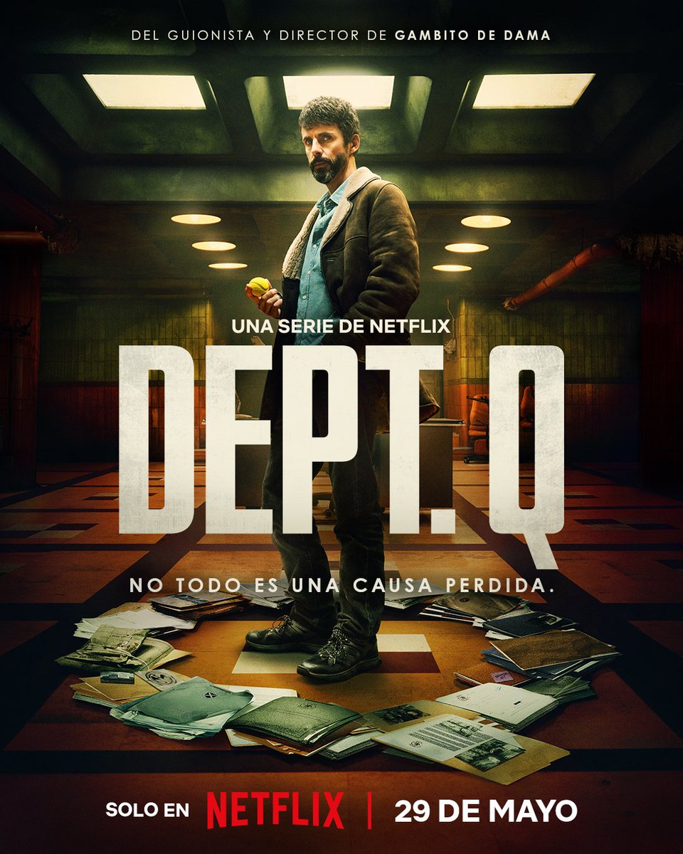 milyunaseries's tweet photo. De Scott Frank, guionista y director de #GambitoDeDama, llega hoy jueves la serie #DepartmentQ a @NetflixES !!
"La serie se centra en Carl, un ex-detective de primer nivel que se siente atormentado por culpa de un triste desenlace" #DeptQ https://t.co/evQTbUto9Q