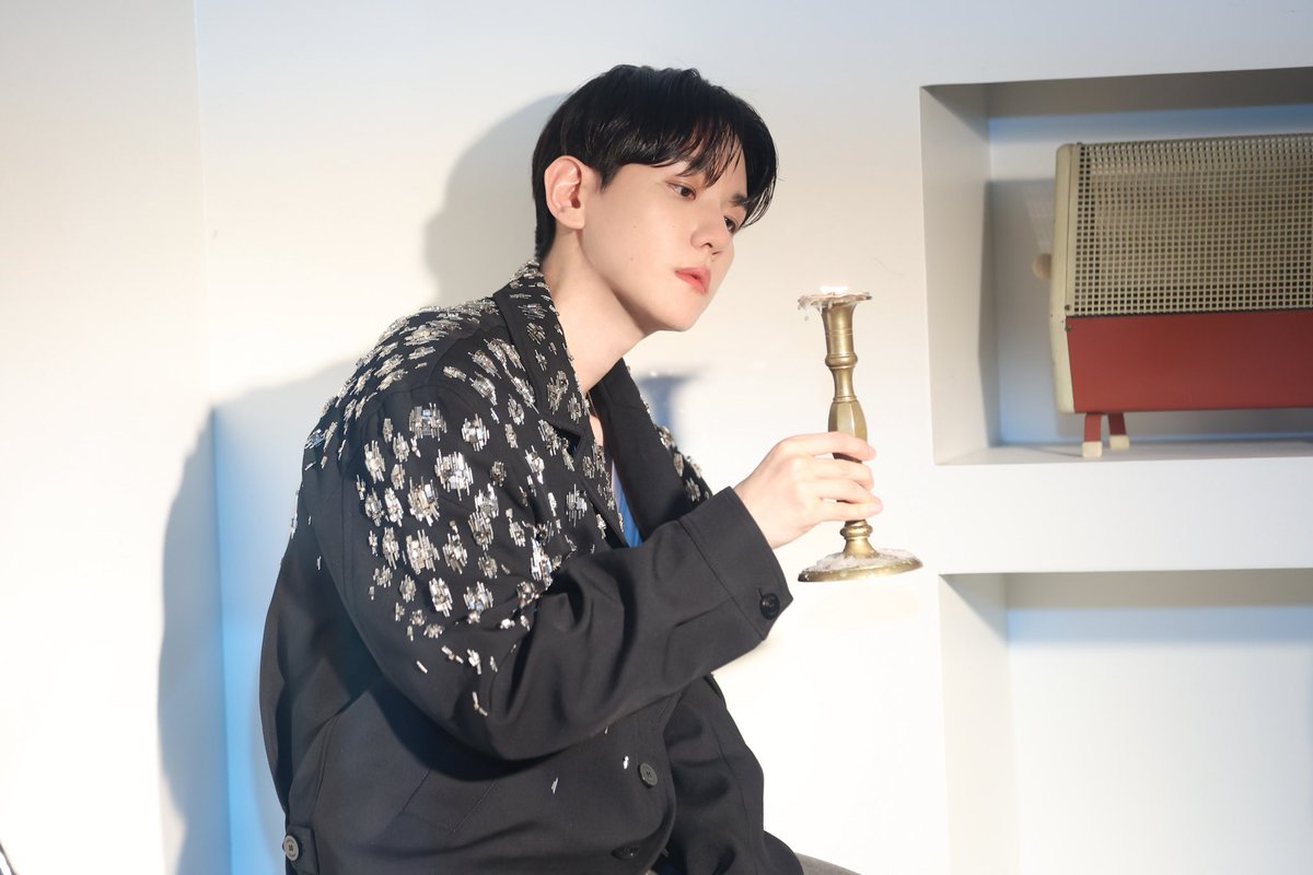 Light Baek ✷ tweet media