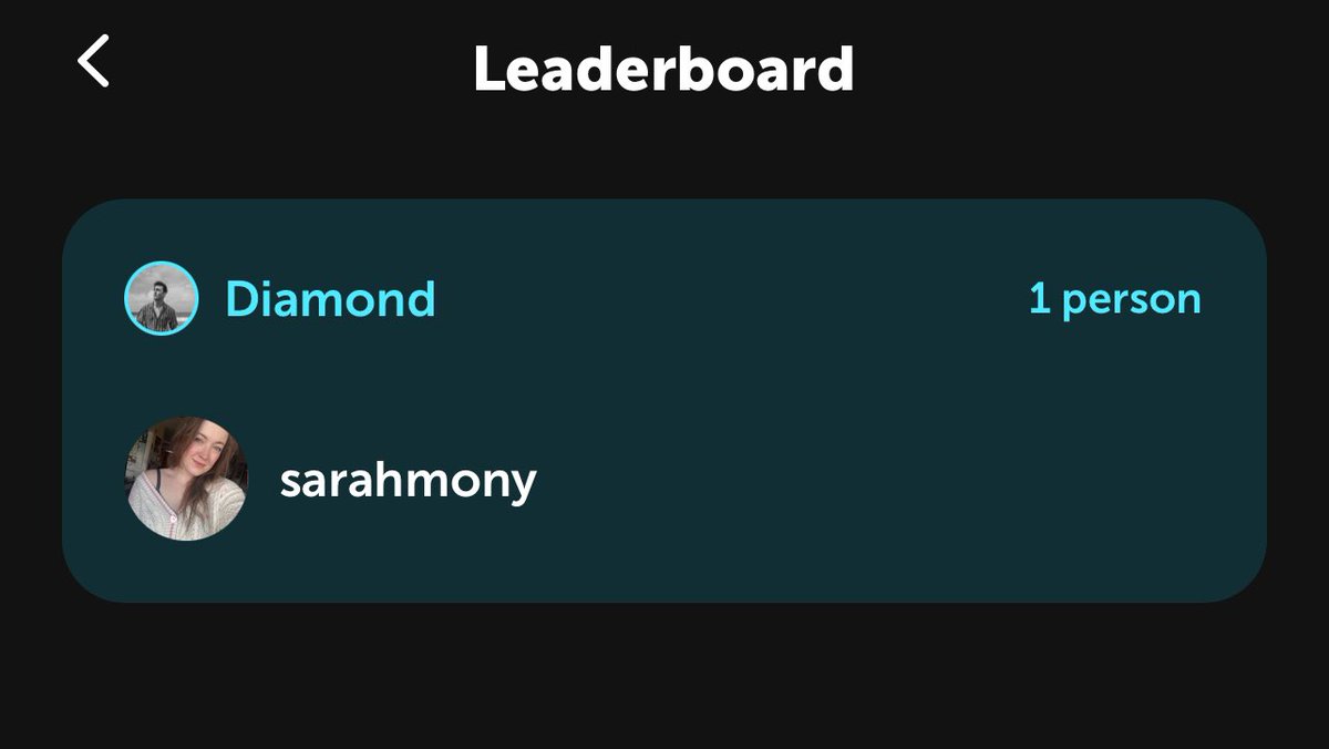 x - sarah 🌙 tweet media