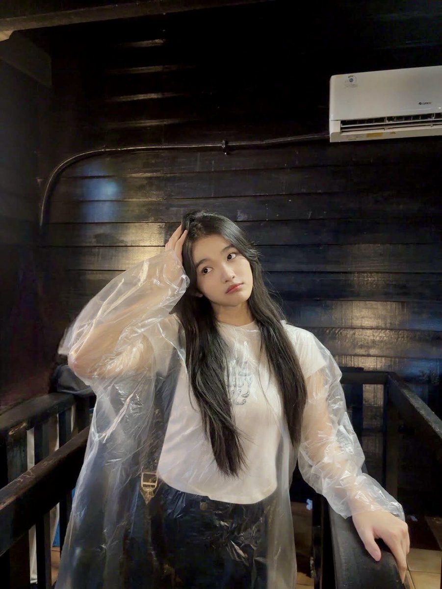 ForLoveliest's tweet photo. Hey, ini berapa 🫰🏻 https://t.co/inAti92xEJ