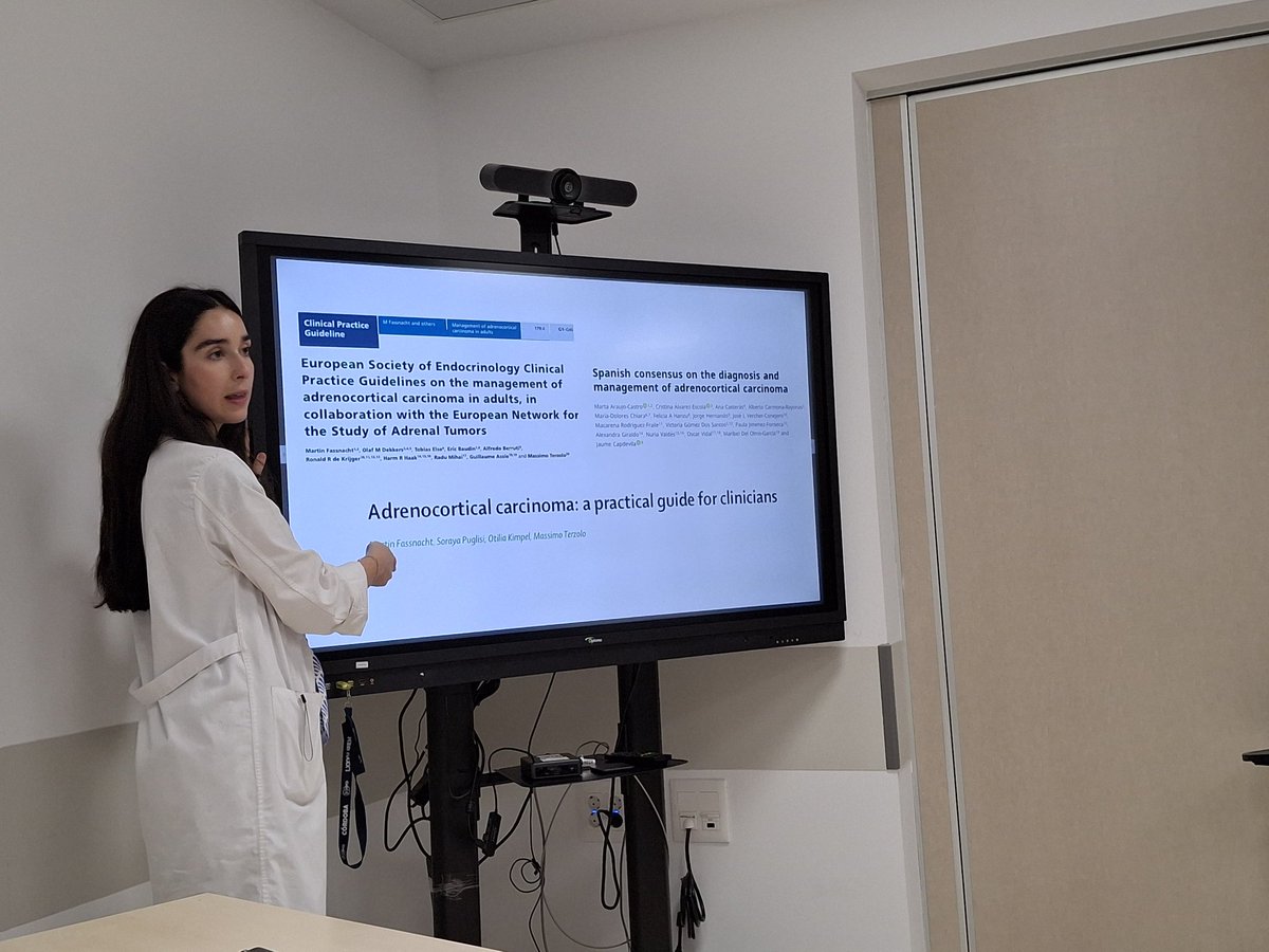 EndocrinoHUVM (@endocrinohuvm) on Twitter photo En nuestro Programa de Formación Continuada, revisamos el Manejo del carcinoma adrenal. Baja incidencia y manejo complejo. Indispensable un equipo multidisciplinar y la coordinación desde Endocrinología. En <a href="/HUVMacarena/">Hospital Virgen Macarena</a> contamos con área monográfica para ello <a href="/DoctoraTous/">María Tous</a>. En nuestro Programa de Formación Continuada, revisamos el Manejo del carcinoma adrenal. Baja incidencia y manejo complejo. Indispensable un equipo multidisciplinar y la coordinación desde Endocrinología. En <a href="/HUVMacarena/">Hospital Virgen Macarena</a> contamos con área monográfica para ello <a href="/DoctoraTous/">María Tous</a>.