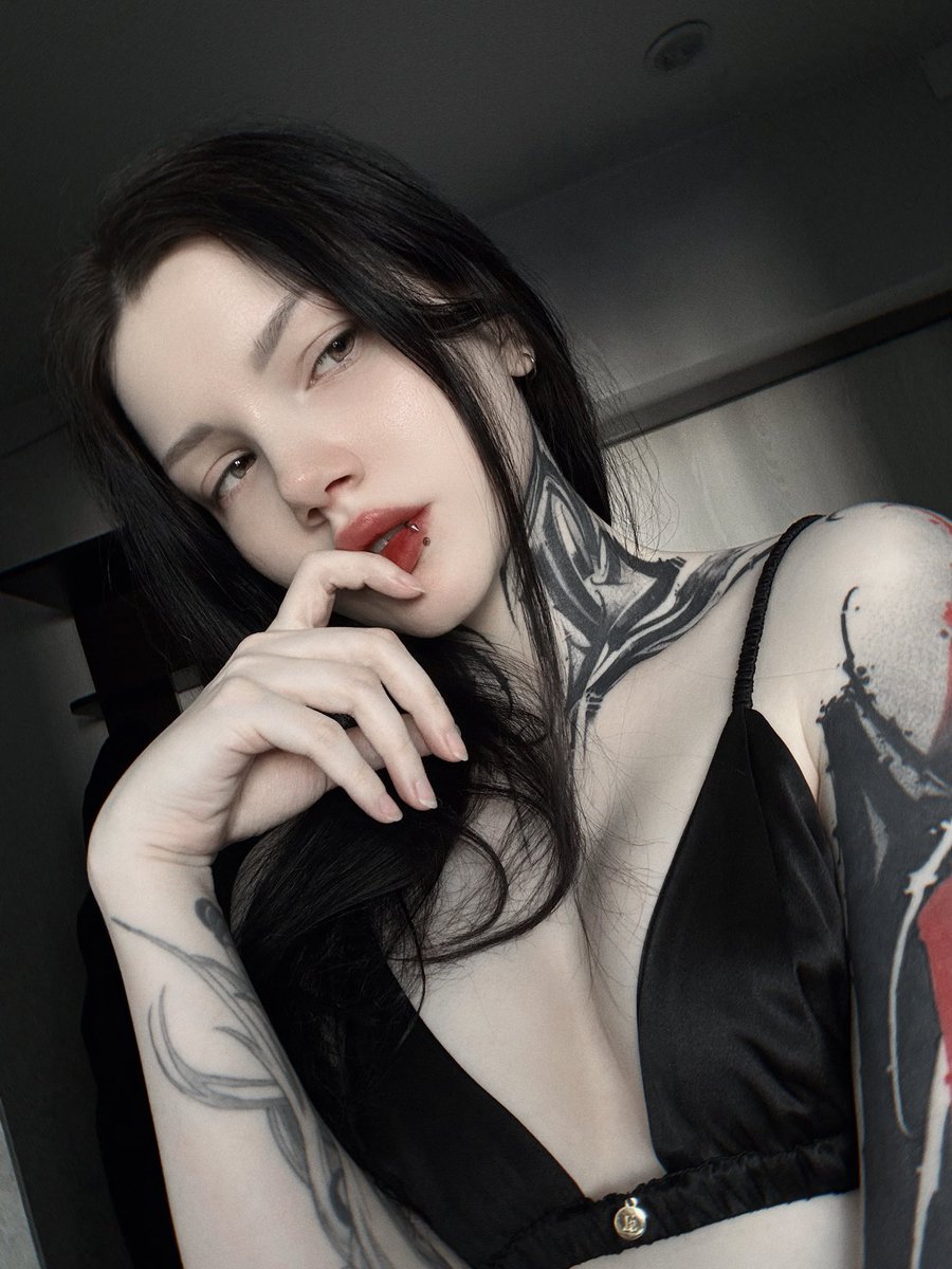 felvelial's tweet image. 🦇