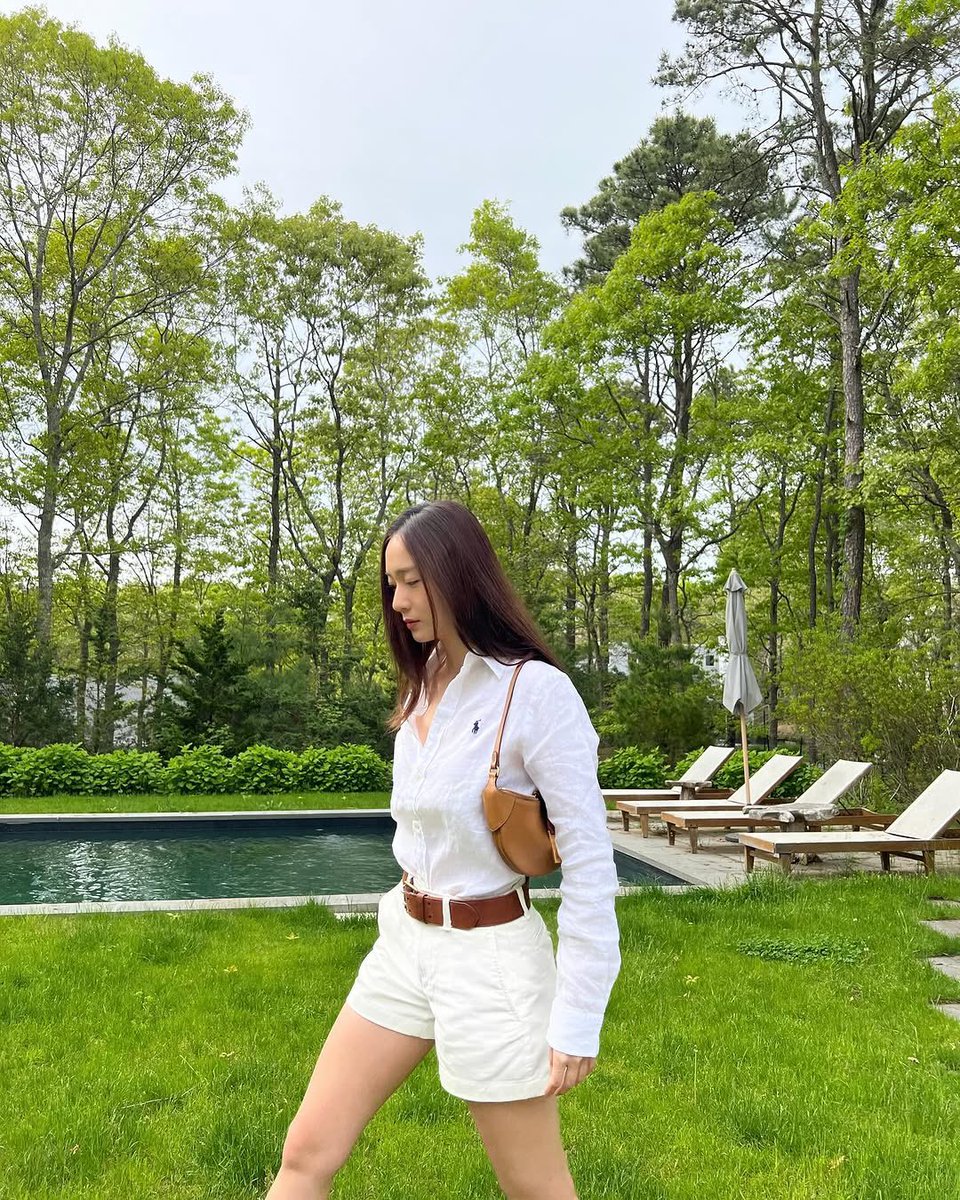 krystclass's tweet photo. [Krystal IG]

“my @.poloralphlauren spring look🌿
#.RLintheHamptons #.PoloLinen #.PoloRalphLauren” https://t.co/cpx8rj0JLB