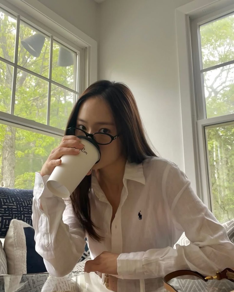 krystclass's tweet photo. [Krystal IG]

“my @.poloralphlauren spring look🌿
#.RLintheHamptons #.PoloLinen #.PoloRalphLauren” https://t.co/cpx8rj0JLB