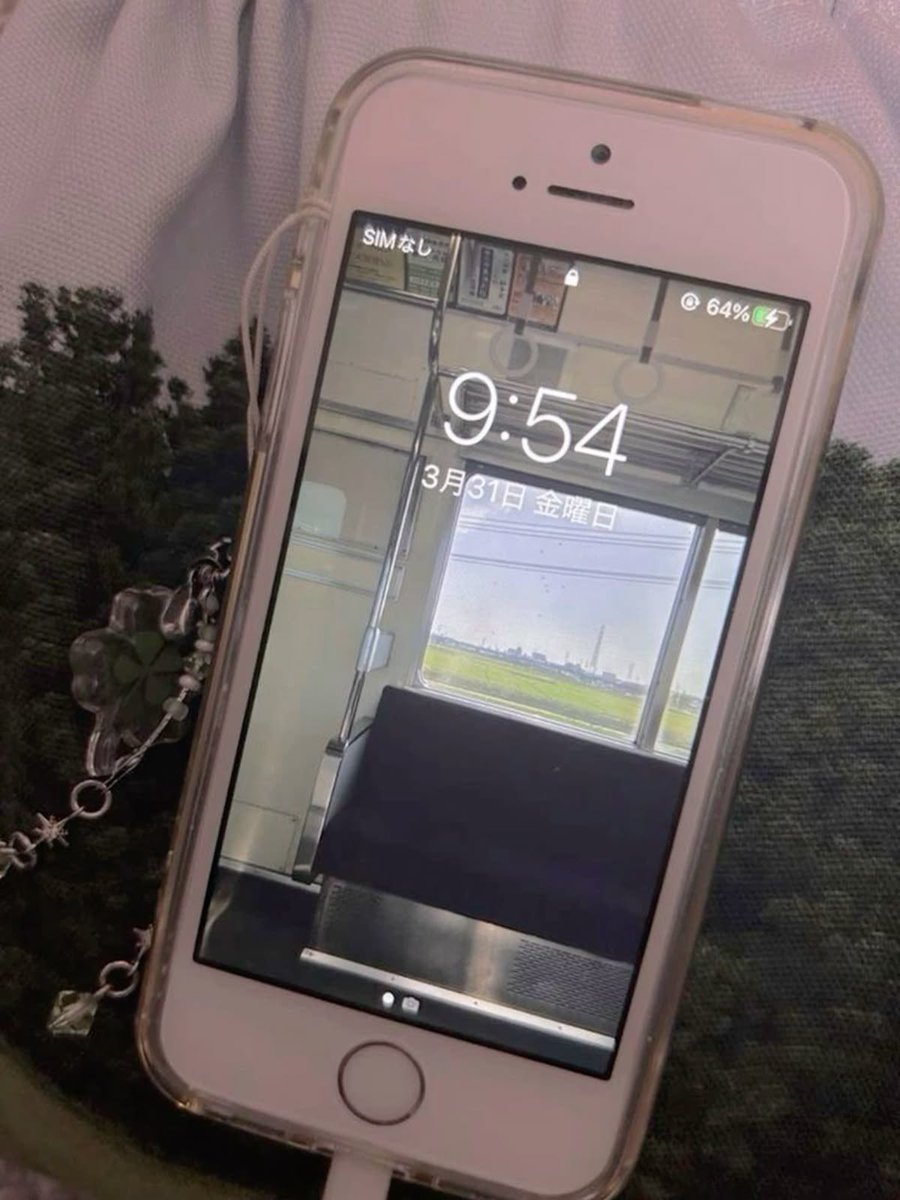 nini ᶻ 𝗓 𐰁 .ᐟ tweet media