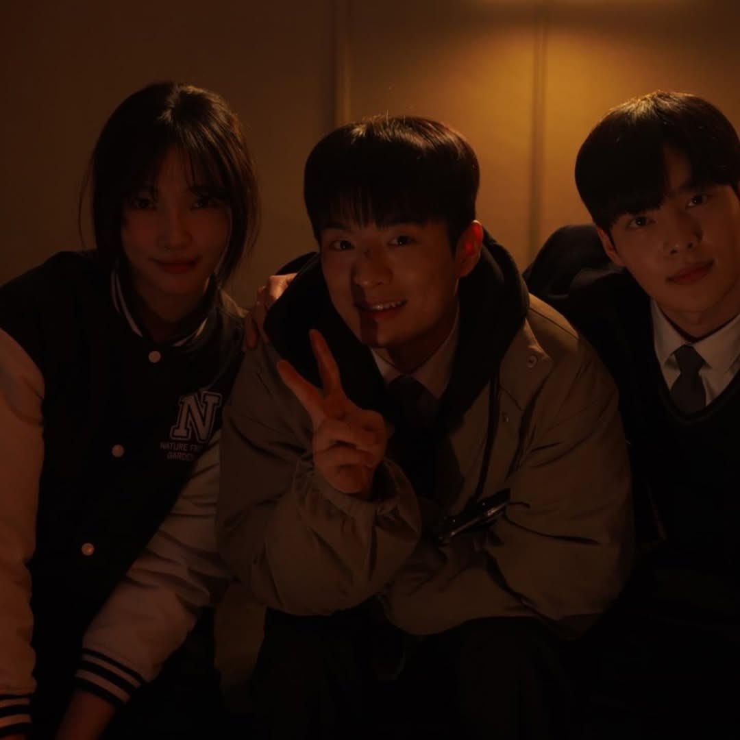 haaezy's tweet photo. Student again? Yes ✌🏻 https://t.co/idocwUeMWC