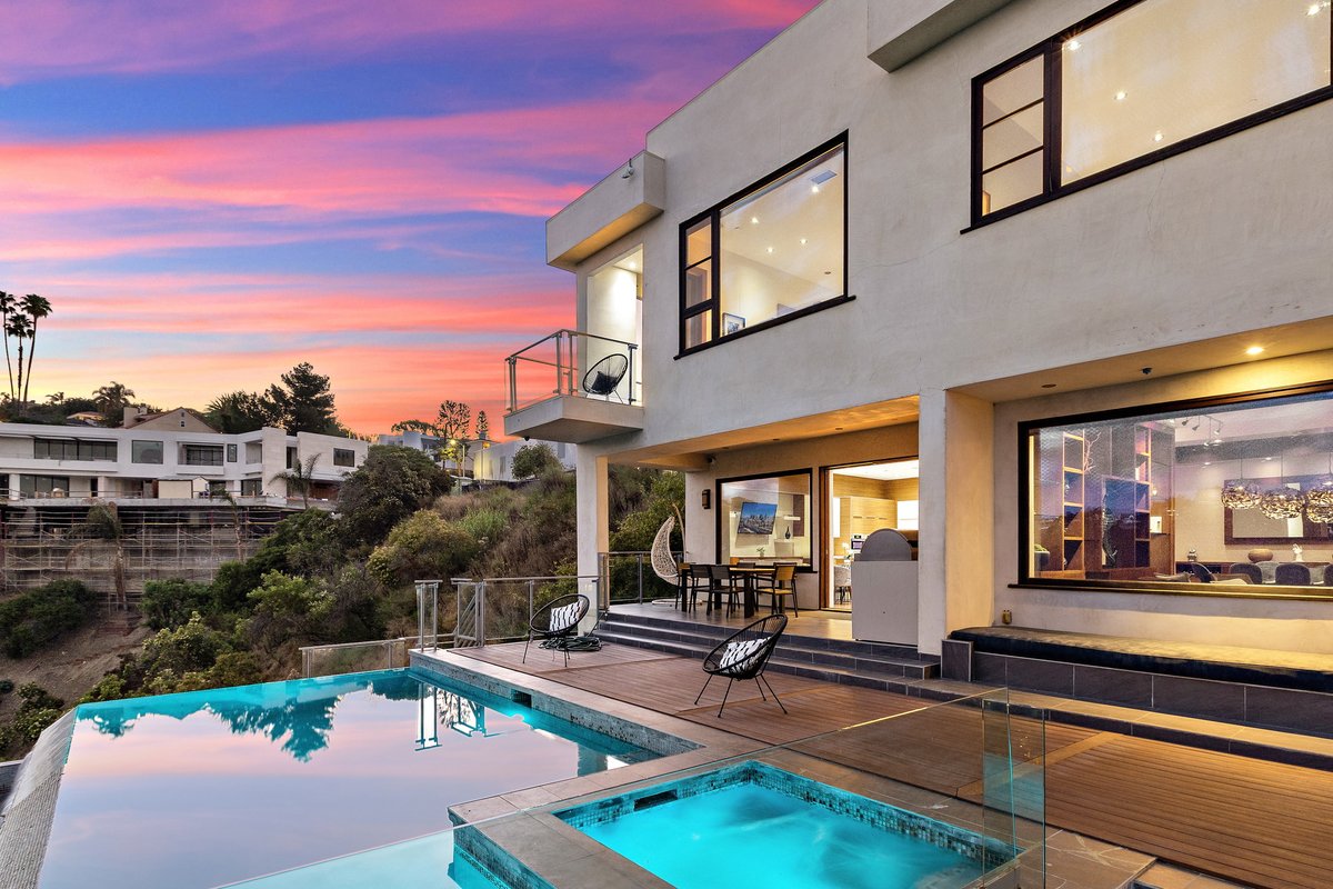 goshopstr's tweet photo. Luxurious 4 Bedroom Bel Air Villa with Infinity Pool &amp; Breathtaking Views, Your Modern Elegance Awaits in Los Angeles!

Book your stay today: https://t.co/7pyINuQiIz https://t.co/Wawbla669D