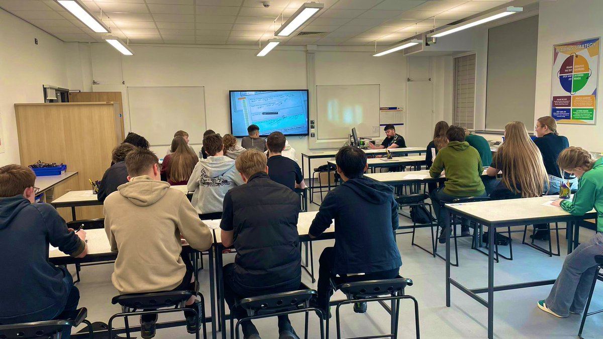 AshHillAcademy's tweet image. 54 of our fantastic Y11 students attended Science academic support today in preparation for their exams! 🧪📚

Great commitment – thanks for coming! 💪 

#ExamReady #ScienceSupport #Y11Success