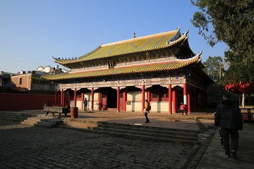 Located in Xinjian District, Xishan Wanshou Palace dates back to the Eastern Jin Period. The palace holds irreplaceable value for the study of Taoist culture, religious beliefs, and the legacy of merchant guilds.