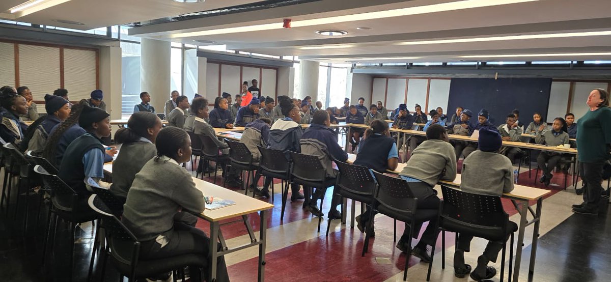 The STEMulator had a blast at Sci-Bono Discovery Centre Mathematics Week! Big thanks to Lynn Bowie from <a href="/olicomaths/">OLICO Maths Education</a> for an inspiring presentation that got learners excited about maths. Grateful to <a href="/SciBono/">Sci-Bono Discovery Centre</a> for hosting us! 🙌
<a href="/NSTF_SA/">NSTF🇿🇦</a> #WikiSTEM #Maths #STEMulator #learn #school