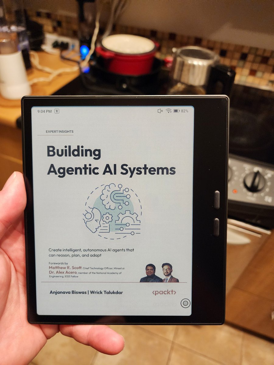 I've been reading so much the last couple years. Time to test out a color e ink! (Boox go 7 gen 2)