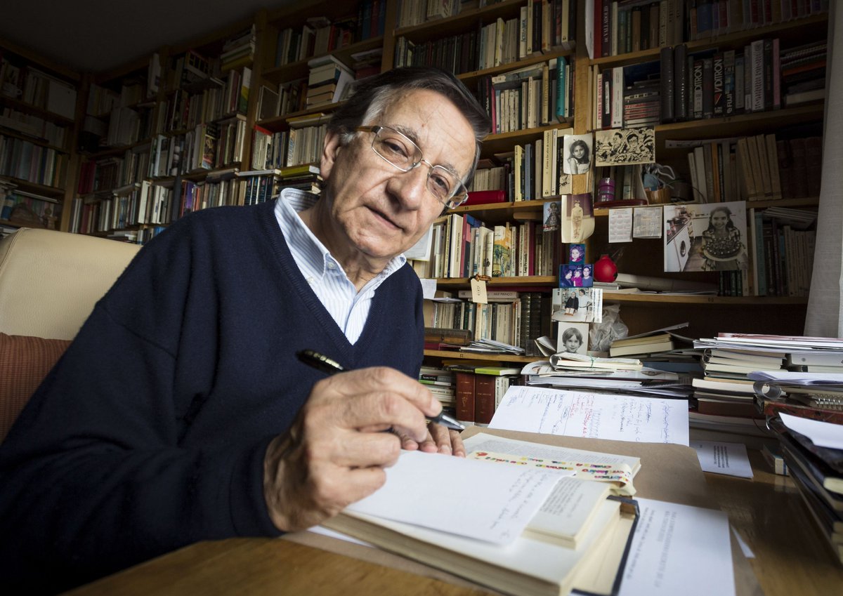 Lamentamos el fallecimiento de nuestro socio Ramón García Domínguez.

Actualmente colaboraba con El Norte de Castilla y como escritor se especializó en la literatura infantil y juvenil y además fue también biógrafo de Miguel Delibes.

Nuestro abrazo a toda su familia 😔