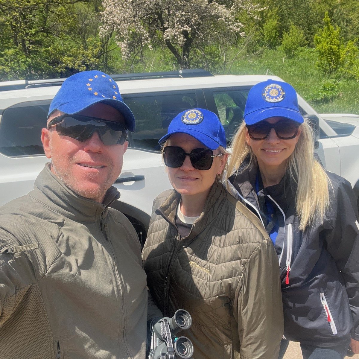 European Union Mission in Armenia (@eumarmenia) on Twitter photo Honoured to host ambassador of 🇪🇪 to 🇦🇲 and 🇬🇪<a href="/MargeKahar/">Marge Mardisalu-Kahar</a> at #EUMA and introduce her FOB Jermuk, it's security situation and area of operation. Ambassador met with 2⃣ mission members from 🇪🇪deployed to EUMA. Thank you 🇪🇪 for contribution. <a href="/YerevanDialogue/">Yerevan Dialogue</a> <a href="/MFAestonia/">Estonian MFA 🇪🇪 | 🌻 #StandWithUkraine</a>. Honoured to host ambassador of 🇪🇪 to 🇦🇲 and 🇬🇪<a href="/MargeKahar/">Marge Mardisalu-Kahar</a> at #EUMA and introduce her FOB Jermuk, it's security situation and area of operation. Ambassador met with 2⃣ mission members from 🇪🇪deployed to EUMA. Thank you 🇪🇪 for contribution. <a href="/YerevanDialogue/">Yerevan Dialogue</a> <a href="/MFAestonia/">Estonian MFA 🇪🇪 | 🌻 #StandWithUkraine</a>.