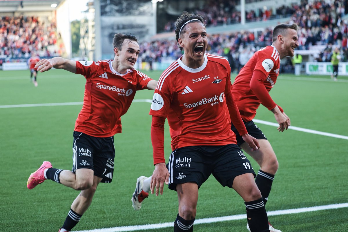 🔜 Lerkendal. 

Deilig borteseier i går - nå ser vi frem mot søndagens hjemmekamp på Lerkendal mot KFUM Oslo klokken 17 ⏩

🎟️ rbk.no/billett