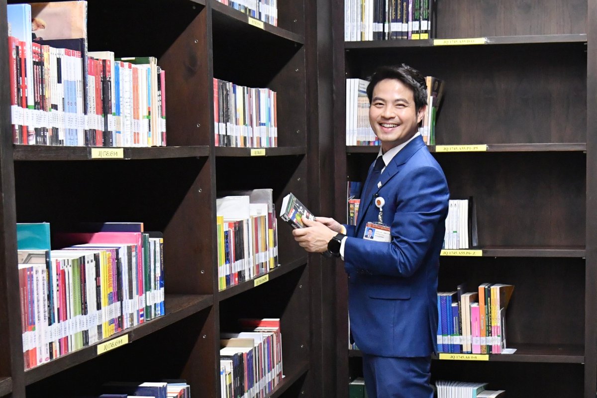 prparliament's tweet image. #รองประธานสภาผู้แทนราษฎรคนที่สอง บันทึกเทปถ่ายทอดองค์ความรู้เทคนิคการบริหารจัดการเวลาในการทำงาน เพื่อจัดทำเป็น #หนังสือมนุษย์ #HumanBook #หอสมุดรัฐสภา #รัฐสภา #สภาผู้แทนราษฎร web.parliament.go.th/view/1/news_de…