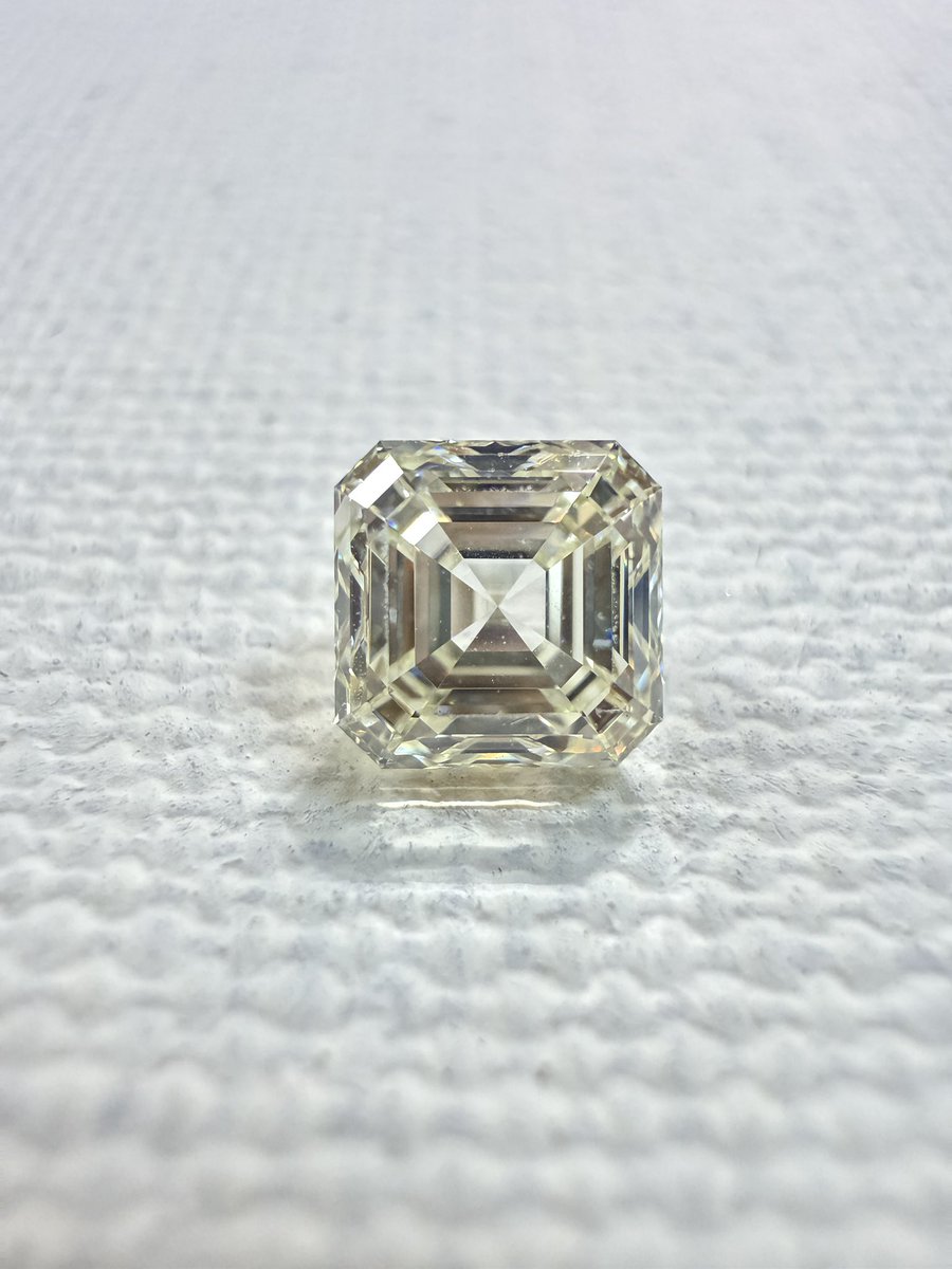 GemaxStone's tweet photo. Asscher Cut 💎
Very Light Yellow VVS2 GIA
1ct ✨
💎
💎
💎
#ダイヤモンド
#インクルダイヤモンド
#fancywhite
#fancywhitediamond
#GemaX https://t.co/WZqnvZZcTD