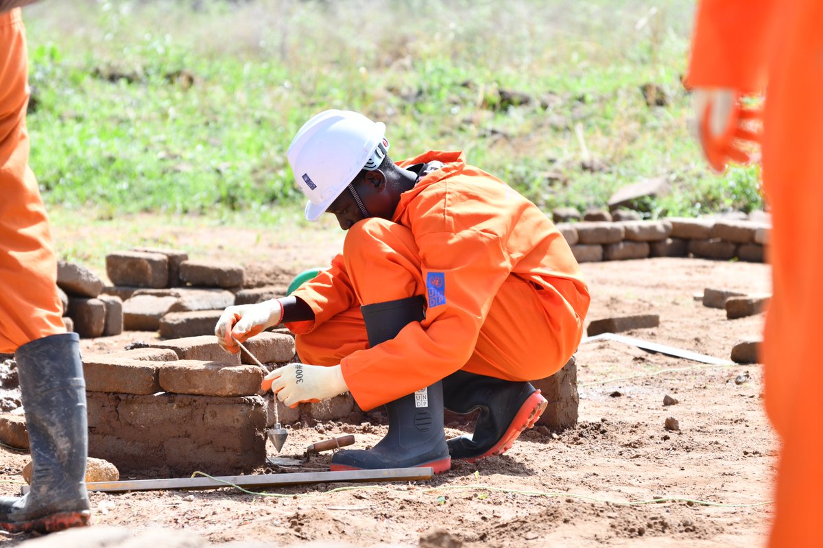 Nwanne Vwede-Obahor (@nwanneobahor) on Twitter photo Through #PartnersAtCore from #Korea🇰🇷, <a href="/UNDP/">UN Development</a> has built modern community markets in Adjumani, Lamwo and Obongi, created 10,000+ jobs through cash-for-work initiatives, provided vocational skilling opportunities, and built resilience of some of Uganda's most vulnerable communities. Through #PartnersAtCore from #Korea🇰🇷, <a href="/UNDP/">UN Development</a> has built modern community markets in Adjumani, Lamwo and Obongi, created 10,000+ jobs through cash-for-work initiatives, provided vocational skilling opportunities, and built resilience of some of Uganda's most vulnerable communities.