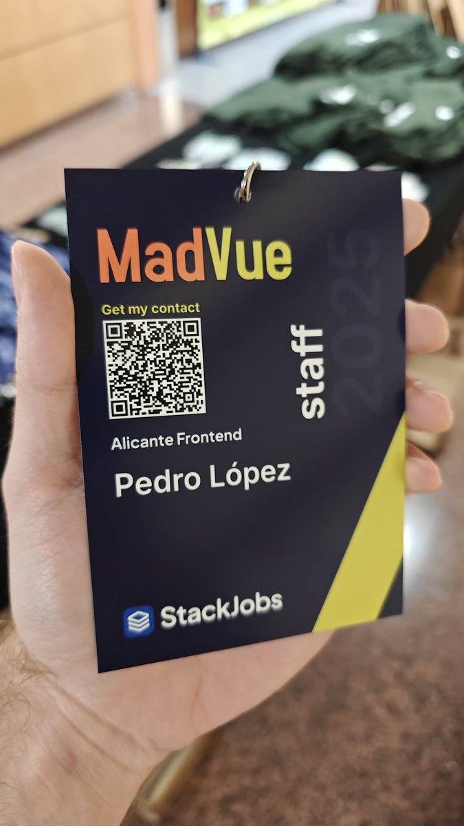 Hoy estaremos echando un cable disfrutando de la primera #MadVue en Madrid! 🚀
