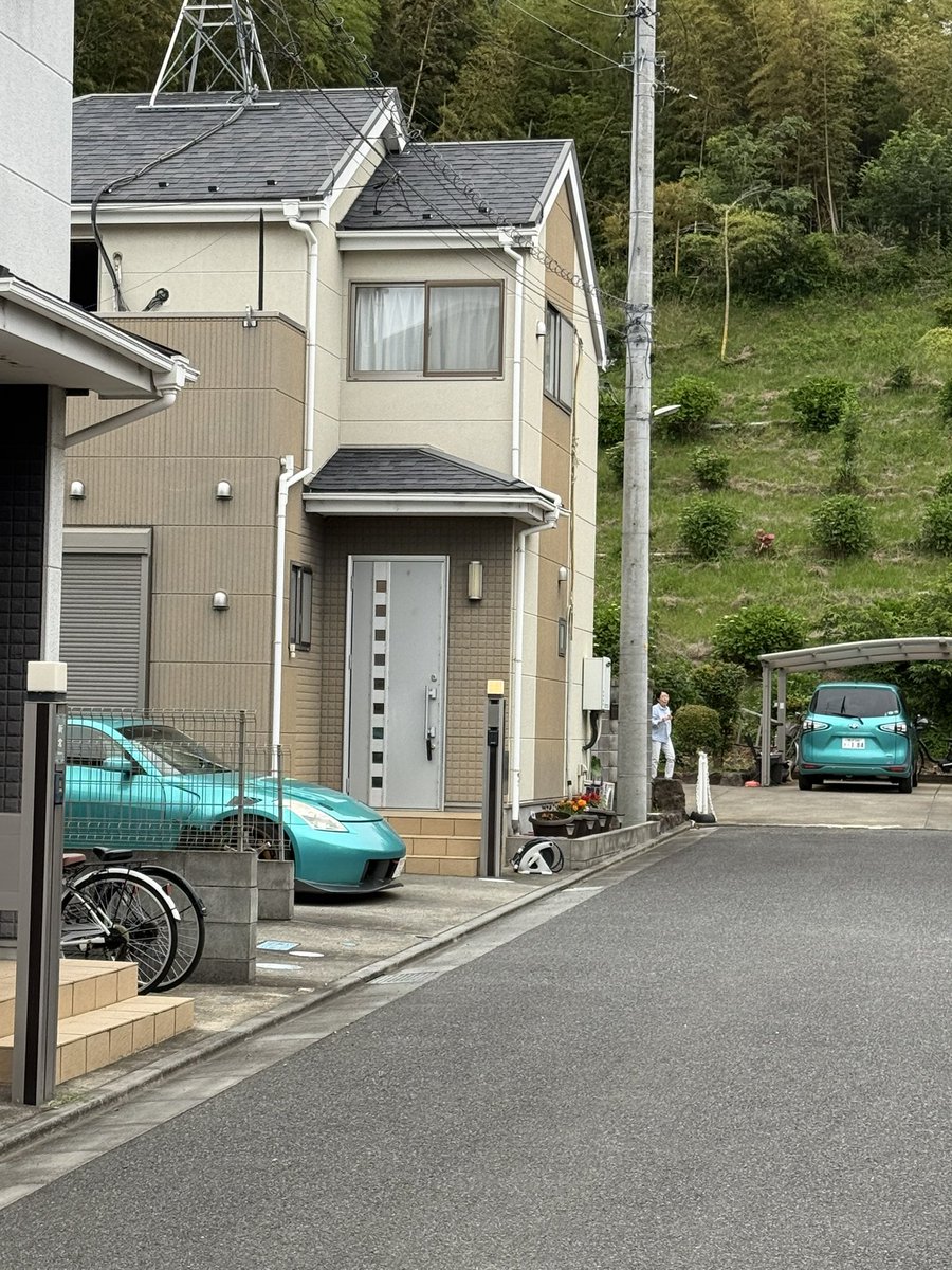 willem_z33's tweet photo. 同色です https://t.co/HB46VDqMEv
