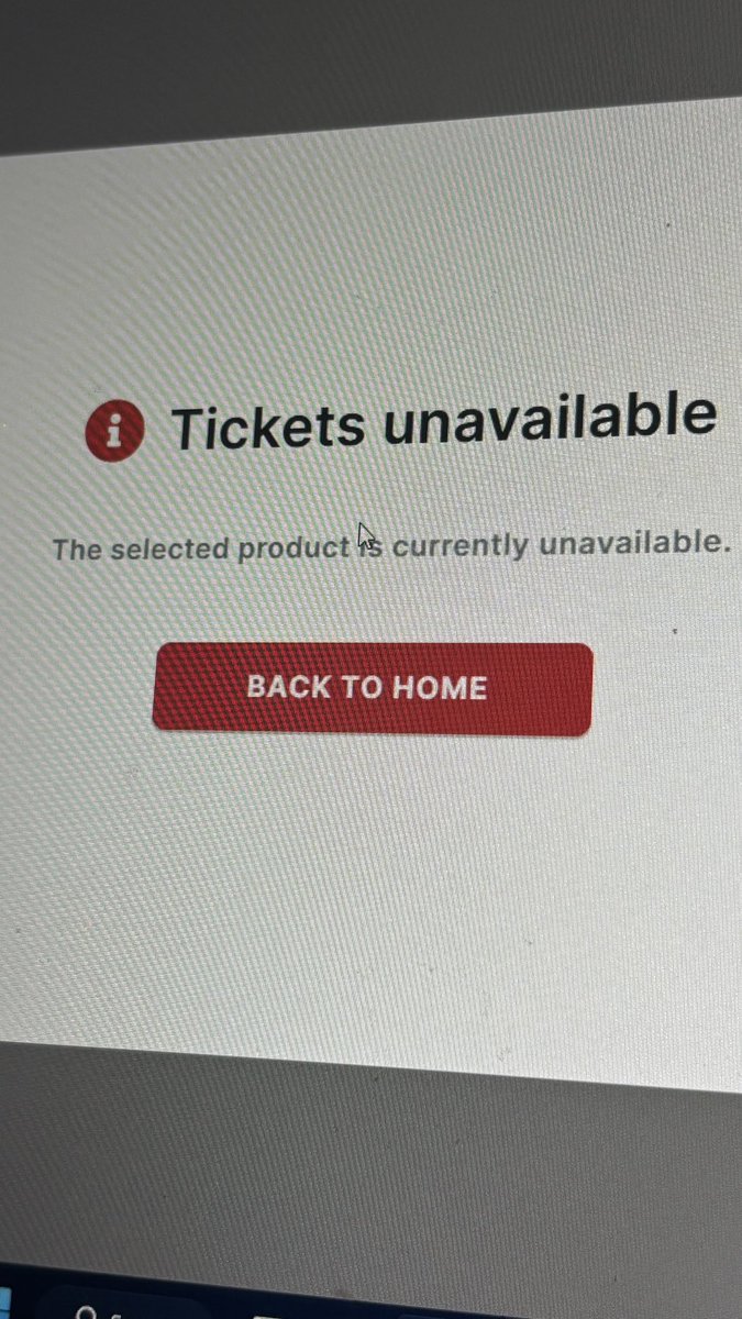 cake_jpeg's tweet photo. 📩 update general sale #GDRAGONinKL

 it has been like this for an hour &amp; then we had to requeue

no tickets has been successfully purchased yet for general sale https://t.co/zEhxAms7Z7