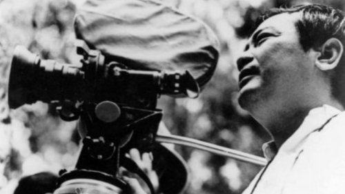 KFMovieGuide's tweet image. On the latest #KFMGPod, we discuss the life and legacy of the highly influential #wuxia filmmaker #KingHu (#DragonInn, #ATouchOfZen) with UCLA professor #MichaelBerry and filmmaker #CélineZen. Listen now everywhere you get podcasts. 🙏 
.
🔊 bit.ly/TributeToKingHu