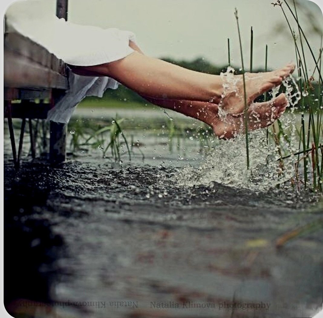 امروز حس میکنم بعد مدتها برگشتم به تنظیمات کارخانه و همین به تنهایی کلی خوشحالم کرده ! 

خلوتی داریم و حالی با خیال خویشتن
گر گذاردمان فلک 
حالی به حال خویشتن