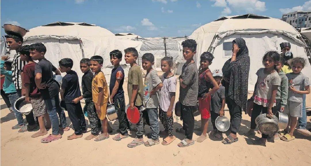 @LuciaGoracci (@zialulli1) on Twitter photo Perchรจ non tenere sempre #Gaza in apertura? Una proposta. la prima pagina oggi del <a href="/FT/">Financial Times</a>. Perchรจ non tenere sempre #Gaza in apertura? Una proposta. la prima pagina oggi del <a href="/FT/">Financial Times</a>.