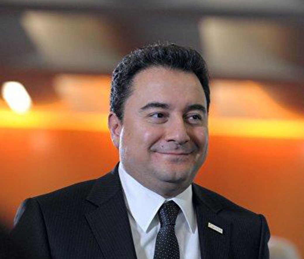Ali Babacan:

DEVA Partisi'nin Cumhurbaşkanı adayıyım.