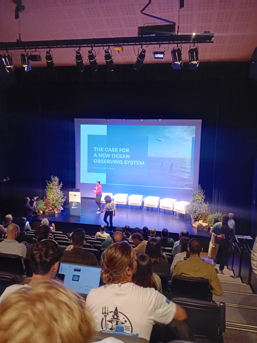 D_C_Technology's tweet photo. 📍 Día 2 en #MARTECH2025 🌊
Asistimos a nuevas presentaciones sobre innovación oceánica y mostramos nuestro apoyo a @rtsys_ , presentes en el evento con sus soluciones en acústica submarina y AUVs.
#TecnologíaMarina #DCtechnology #ObservaciónOceánica https://t.co/V8ZK07YH7E