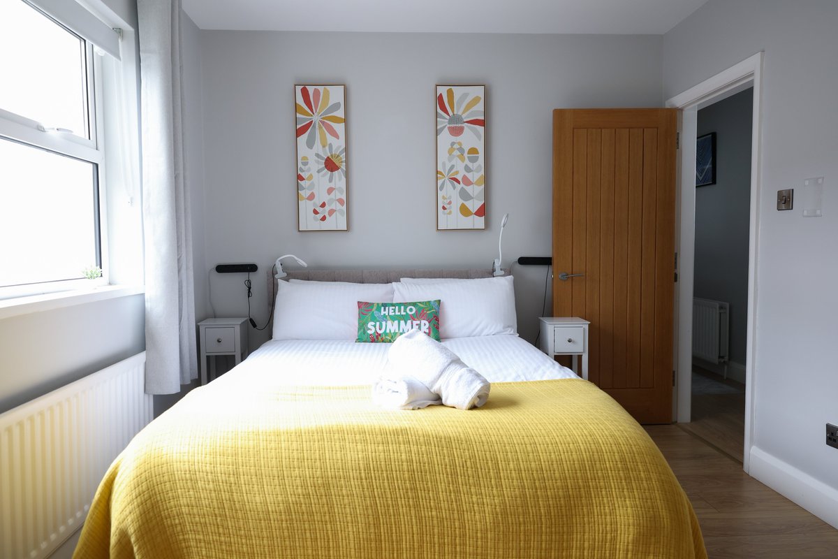 NITouristBoard's tweet image. Congratulations to Portrush by the Sea, a collection of self-catering apartments, which has been awarded three stars by Tourism NI Quality Grading Scheme. With a range of cost-effective &amp;amp; family options, the properties offer excellent value for money shorturl.at/1FCIS