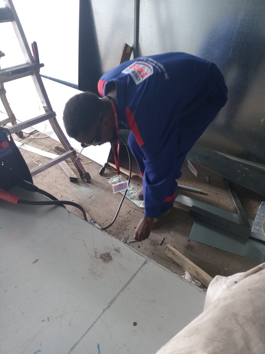 Ndio kuingia side hustle ,nitafute za kuteka sister zenu