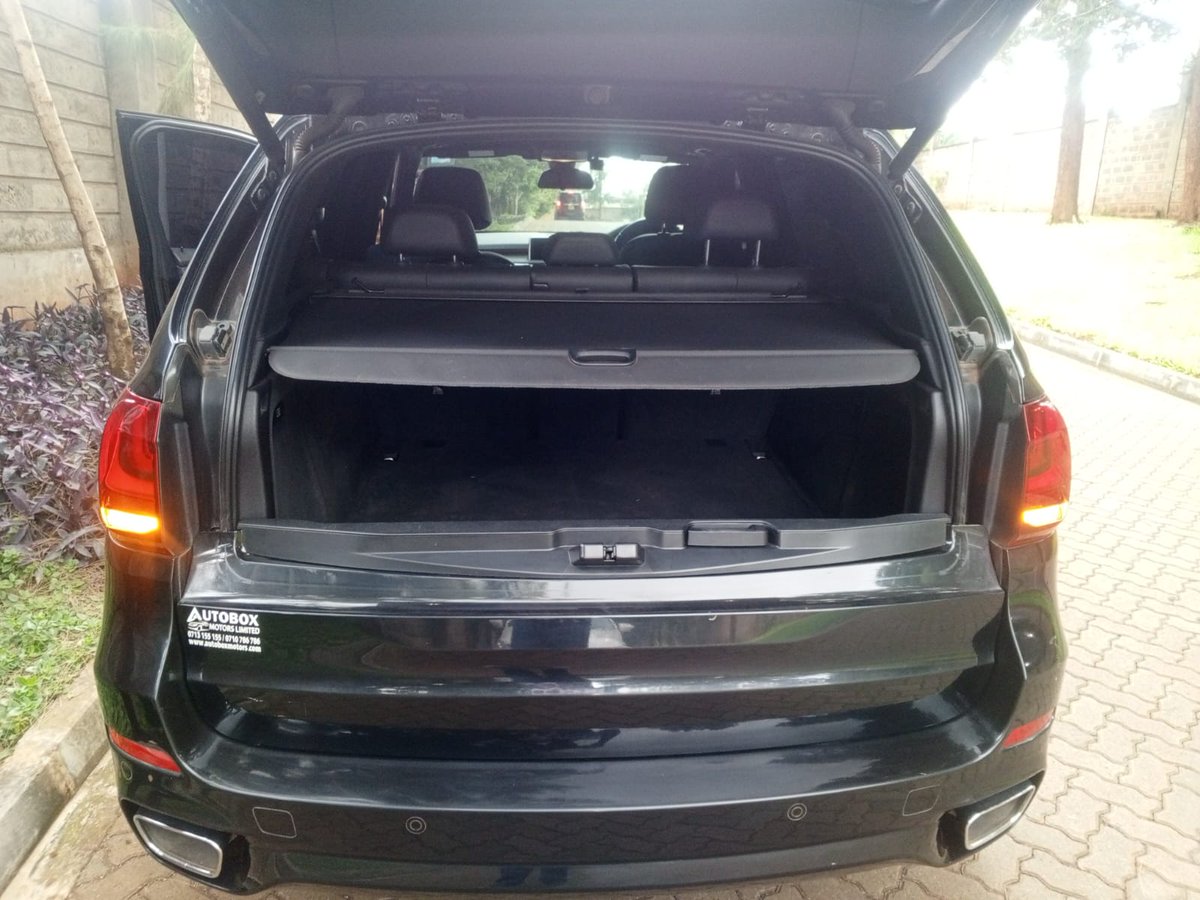 Deal deal deal 
BMW X5 2015
 Xdrive 3000cc diesel turbo double sunroof 
Recliner seater 
Leather Heater seats 
Power electric seats
Sport version 
Very low mileage 
Selling @ 4.4m slightly neg 
Loc kiambu rd
0768733452