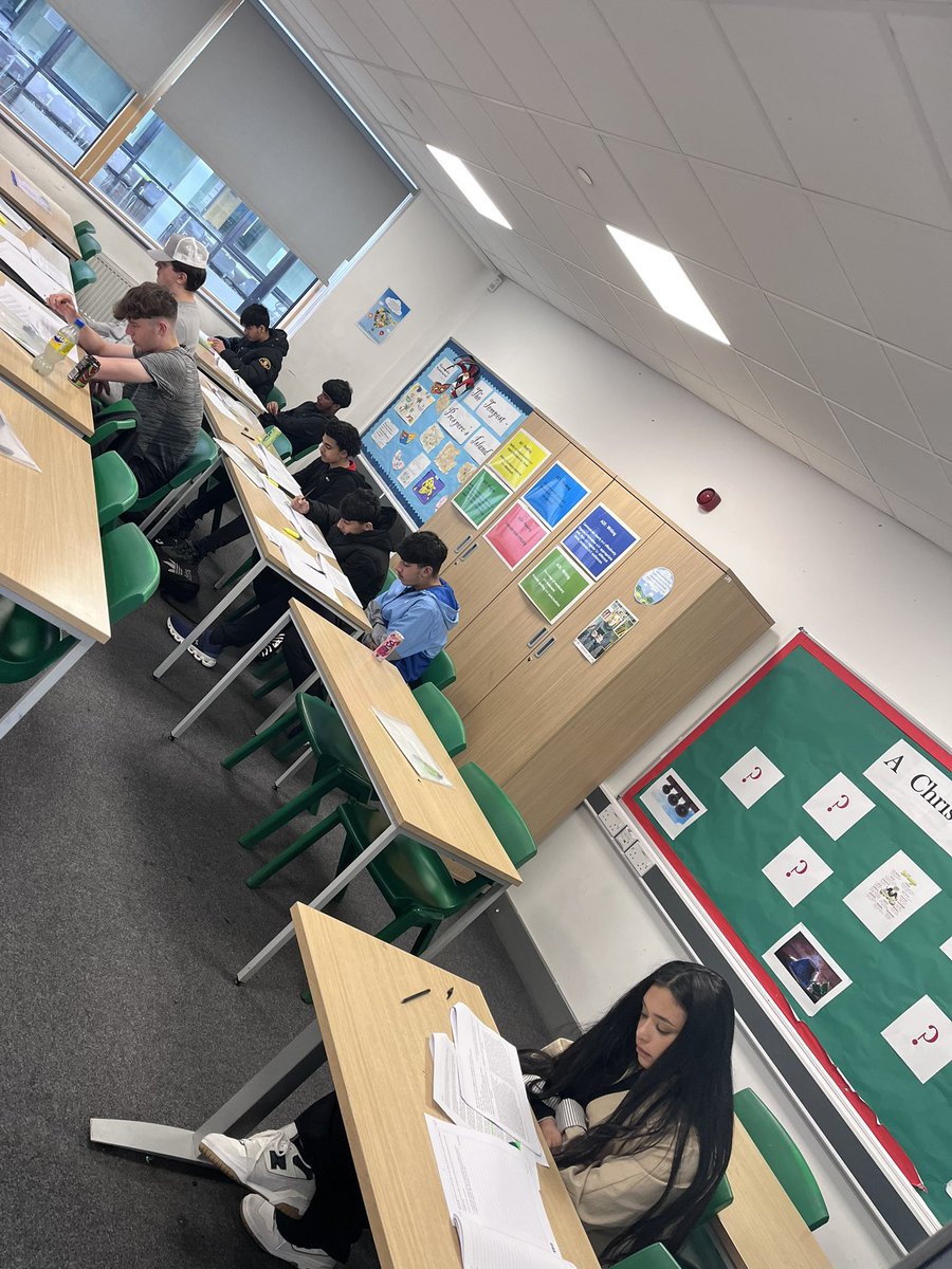 English at GAA 📚📖🎭📝 tweet media