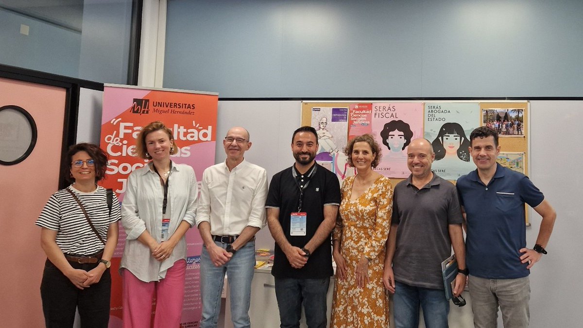 🌍 La Facultad de CCSS y Jurídicas de Elche participó en la V Semana Internacional UMH con 34 universidades de 22 países. Conexiones, colaboración y futuro académico global. 🤝✨ #UMHGlobal #InternacionalizaciónUMH