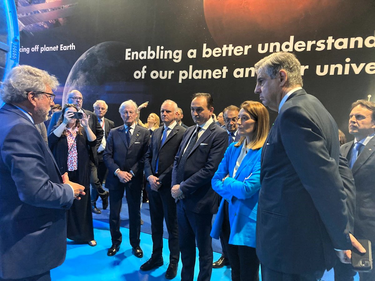 ALTEC (@altecspace) on Twitter photo We are honored by the visit of the President of the European Parliament <a href="/RobertaMetsola/">Roberta Metsola</a>, accompanied by the President of the Piedmont Region <a href="/Alberto_Cirio/">Alberto Cirio</a> and the Councilor for Industry and Innovation <a href="/AndreaTronzano/">Andrea Tronzano</a>.
Read more👇: linkedin.com/feed/update/ur…
(📷© Leonardo Company) We are honored by the visit of the President of the European Parliament <a href="/RobertaMetsola/">Roberta Metsola</a>, accompanied by the President of the Piedmont Region <a href="/Alberto_Cirio/">Alberto Cirio</a> and the Councilor for Industry and Innovation <a href="/AndreaTronzano/">Andrea Tronzano</a>.
Read more👇: linkedin.com/feed/update/ur…
(📷© Leonardo Company)