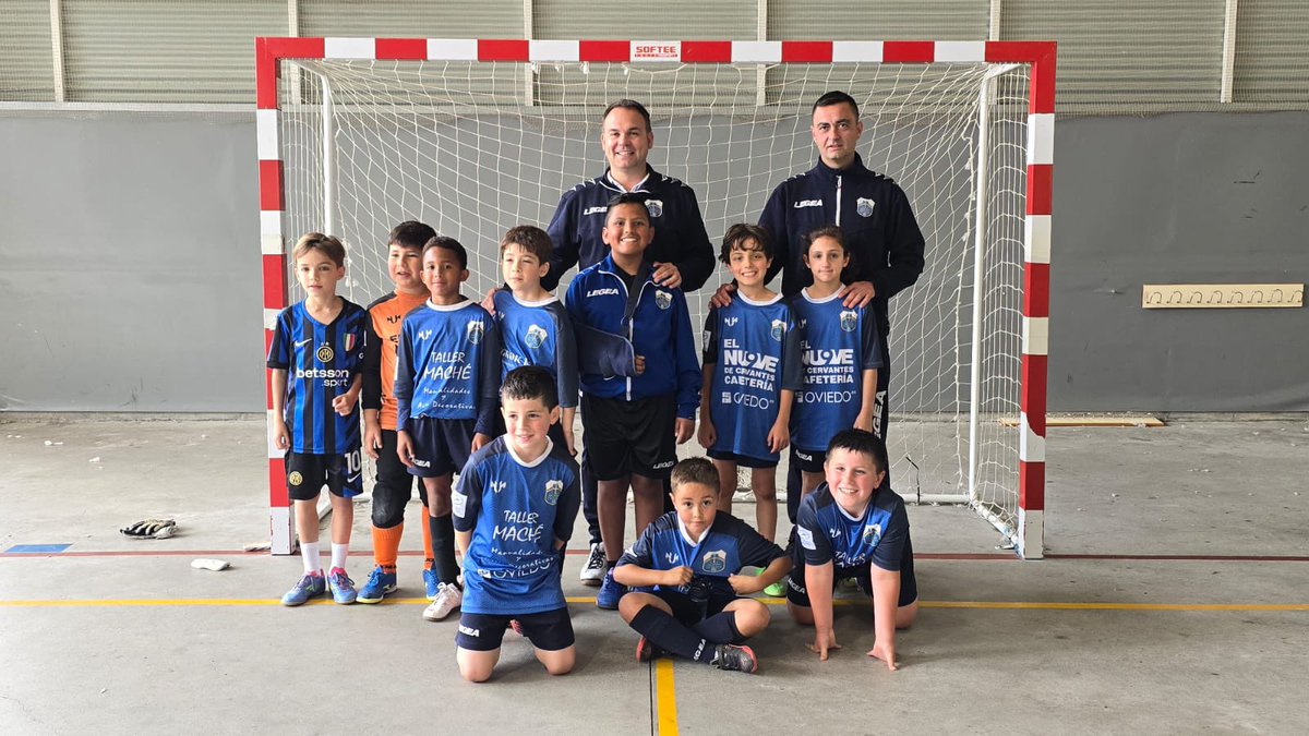 Terminada la #Liga comienzan los nuevos retos. Después de una competición con altibajos, los jugadores del #EFOVbenjaminA tienen todo el verano para disfrutar y prepararse para una nueva temporada! #nuevosretos #EFOVtemporada2425 #pasiónazul