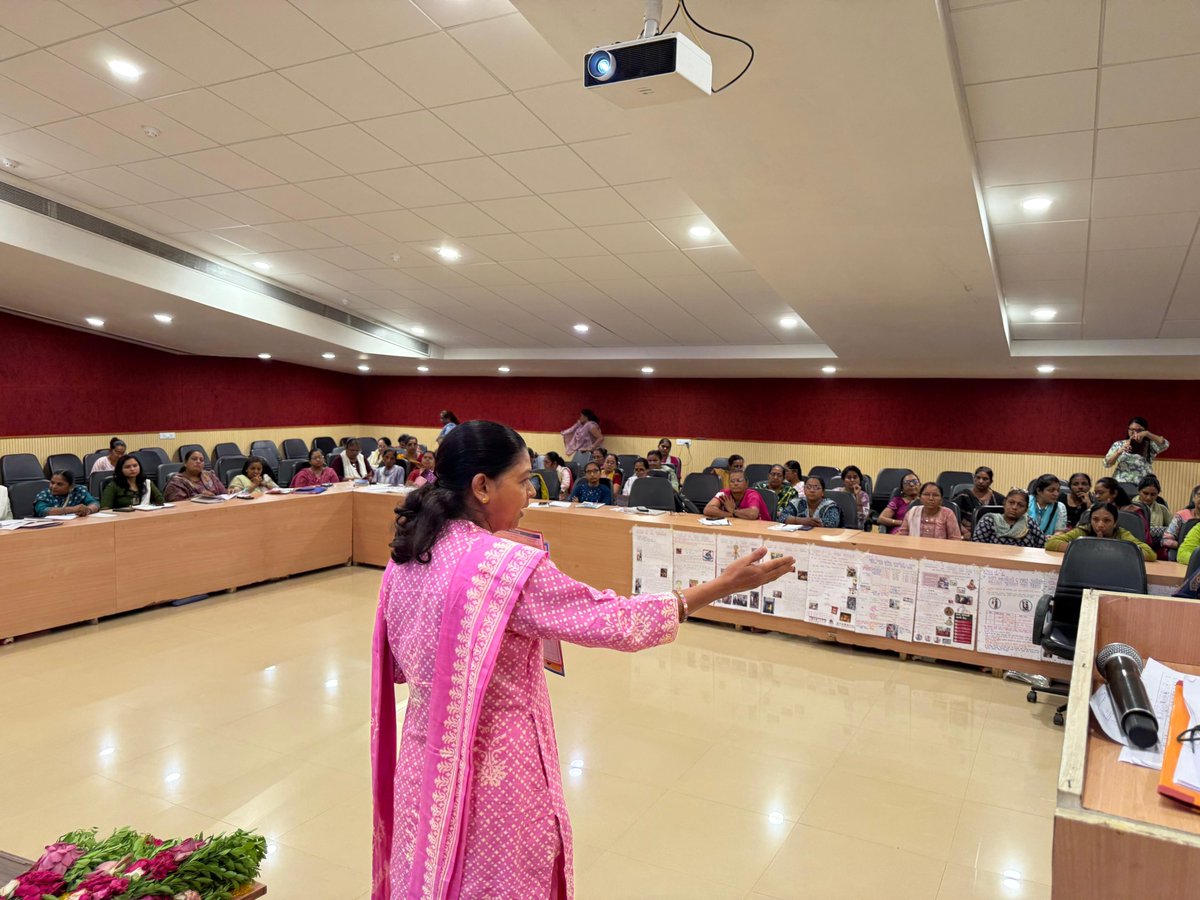 તા:૨૮/૦૫/૨૦૨૫ ના રોજ “પોષણ સંગમ” કાર્યક્રમ (CMAM-EGF)અંતર્ગત રાજકોટ જિલ્લા પંચાયત અને રાજકોટ મ.ન.પાના સંયુક્ત ઉપક્રમે માન. જિલ્લા વિકાસ અધિકારીશ્રી અનંદુ સુરેશ ગોવિંદ સરના અધ્યક્ષ સ્થાને એક દિવસીય વર્કશોપનું આયોજન કરેલ.<a href="/CMOGuj/">CMO Gujarat</a>  <a href="/BhanubenMLA/">Bhanuben Babariya</a> <a href="/CollectorRjt/">Collector Rajkot</a> <a href="/DDORAJKOT1/">District Panchayat Rajkot</a> <a href="/DrJanaksinh/">Dr.Janaksinh Gohil</a>