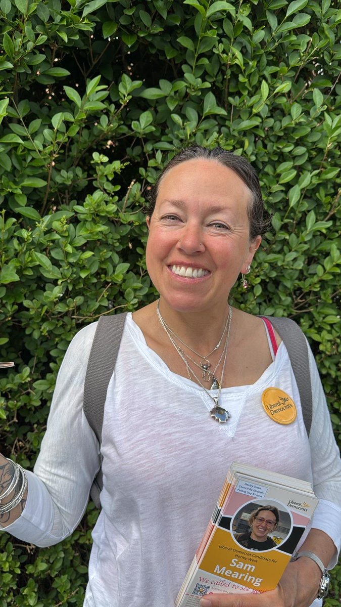 ReigateLibDems's tweet image. Next Thursday there’s a By-election for Horley Town Council in Horley West

Our candidate is Sam Mearing 

Sam lives in Horley, organises local litter picks &amp;amp; leads efforts to re-wild spaces near where she lives

#Horley #VoteLibDem