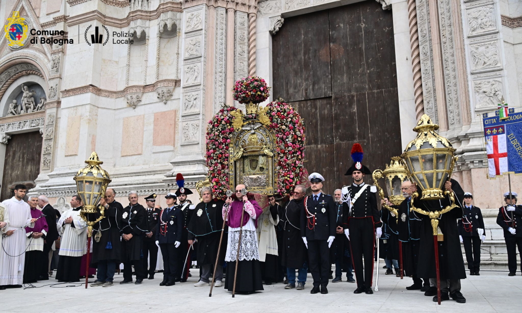 Settimana di celebrazioni Mariane a #Bologna. La Beata Vergine di San Luca tornerà al suo posto sul Colle della Guardia domenica #1giugno. Modifiche alla #viabiliBO lungo il percorso della processione #noicisiamo #PLBologna