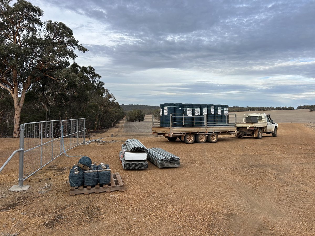 Mark Fowler tweet media