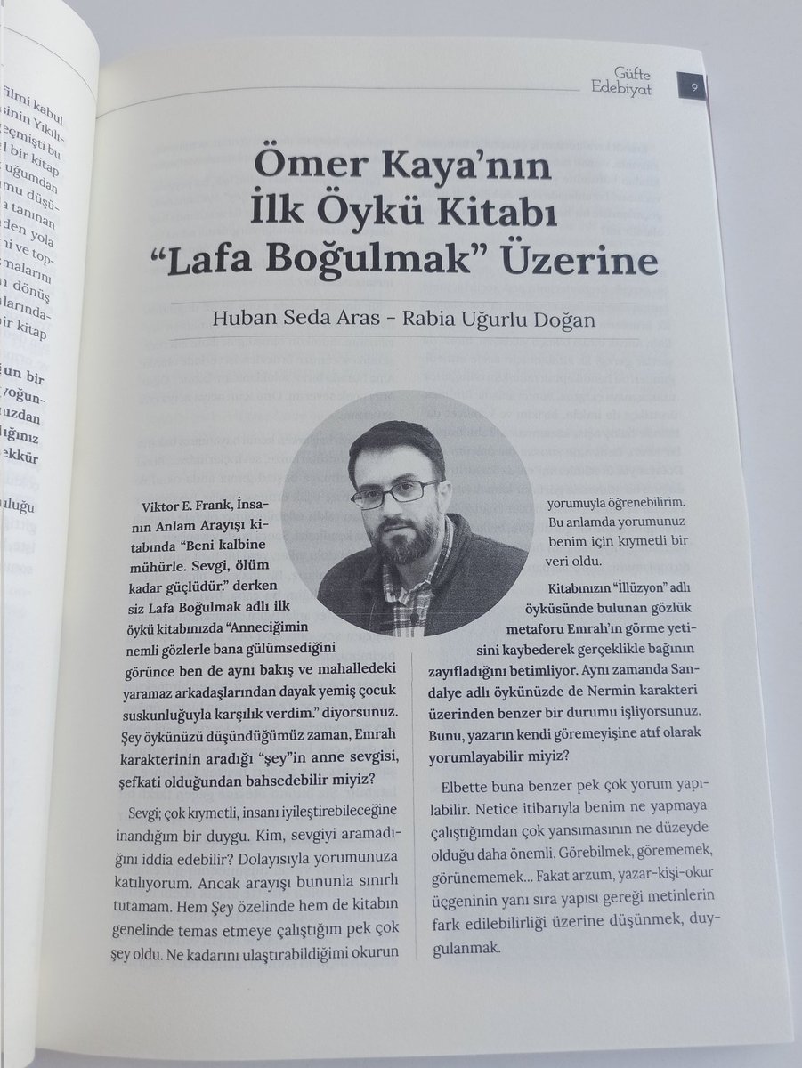 Ömer Kaya (@kyby04) on Twitter photo Güfte Edebiyat'ın yeni sayısında "Lafa Boğulmak" üzerine söyleşimiz yer alıyor. Güzel isimlerle beraber olmak da cabası. Emeği geçen herkese teşekkür ederim. <a href="/gufteedebiyat/">güfteedebiyat</a> <a href="/RabiaUgurlu444/">Rabia Uğurlu Doğan</a> Güfte Edebiyat'ın yeni sayısında "Lafa Boğulmak" üzerine söyleşimiz yer alıyor. Güzel isimlerle beraber olmak da cabası. Emeği geçen herkese teşekkür ederim. <a href="/gufteedebiyat/">güfteedebiyat</a> <a href="/RabiaUgurlu444/">Rabia Uğurlu Doğan</a>