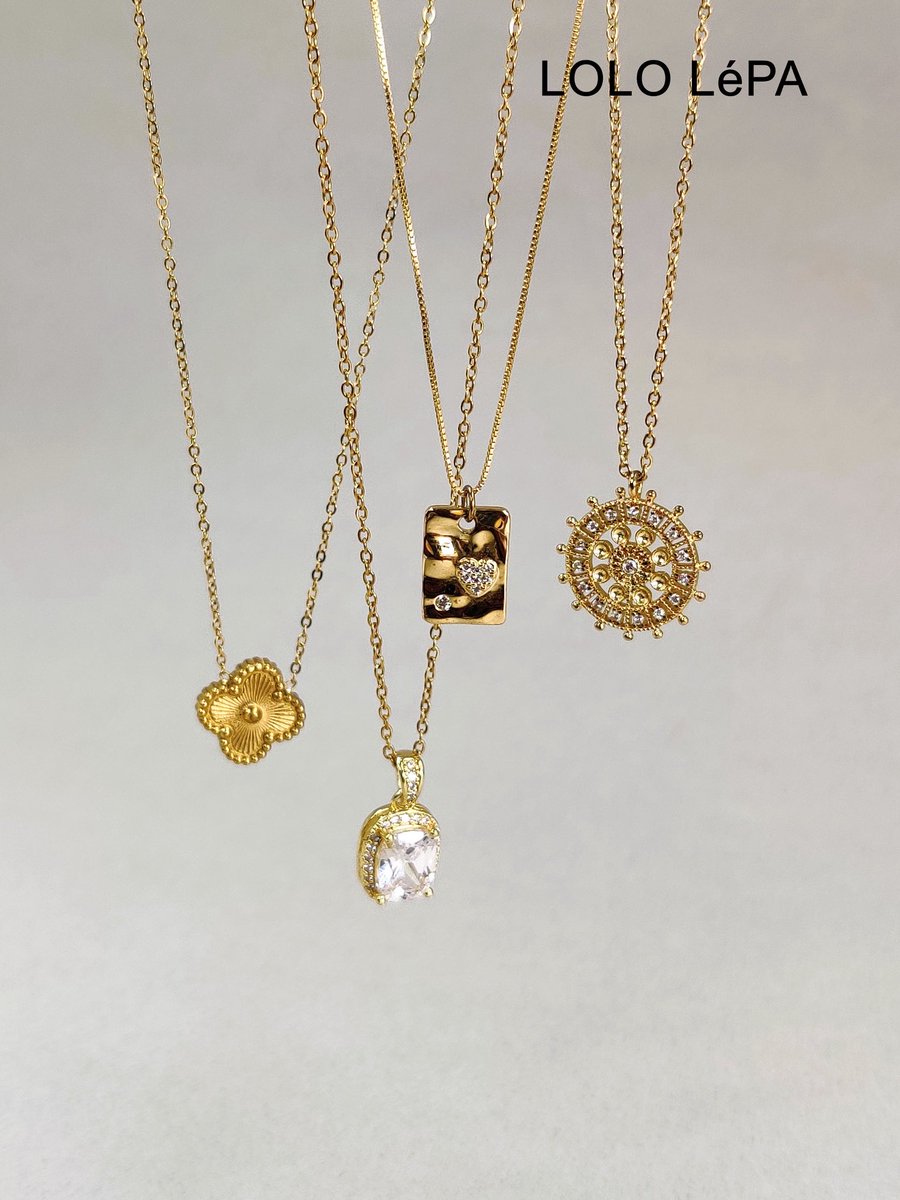 LOLOLePA's tweet photo. “Wear the vibe. Own the moment. 🔥 #StyleEssential”
#lololepa #jewelry #dainty #waterproofjewelry #layeringnecklace https://t.co/fupc1X2dqm