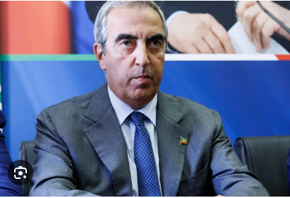 Gasparri cuor di leone 
La giunta ha concesso l'immunità parlamentare per la querela del giudice Tescaroli per diffamazione.
Che coraggio quest'uomo!🤣🤣🤣🤣🤣