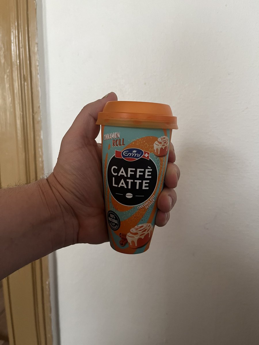 Gumo, erstmal ne Cinamon Roll Latte reinhauen 🥰