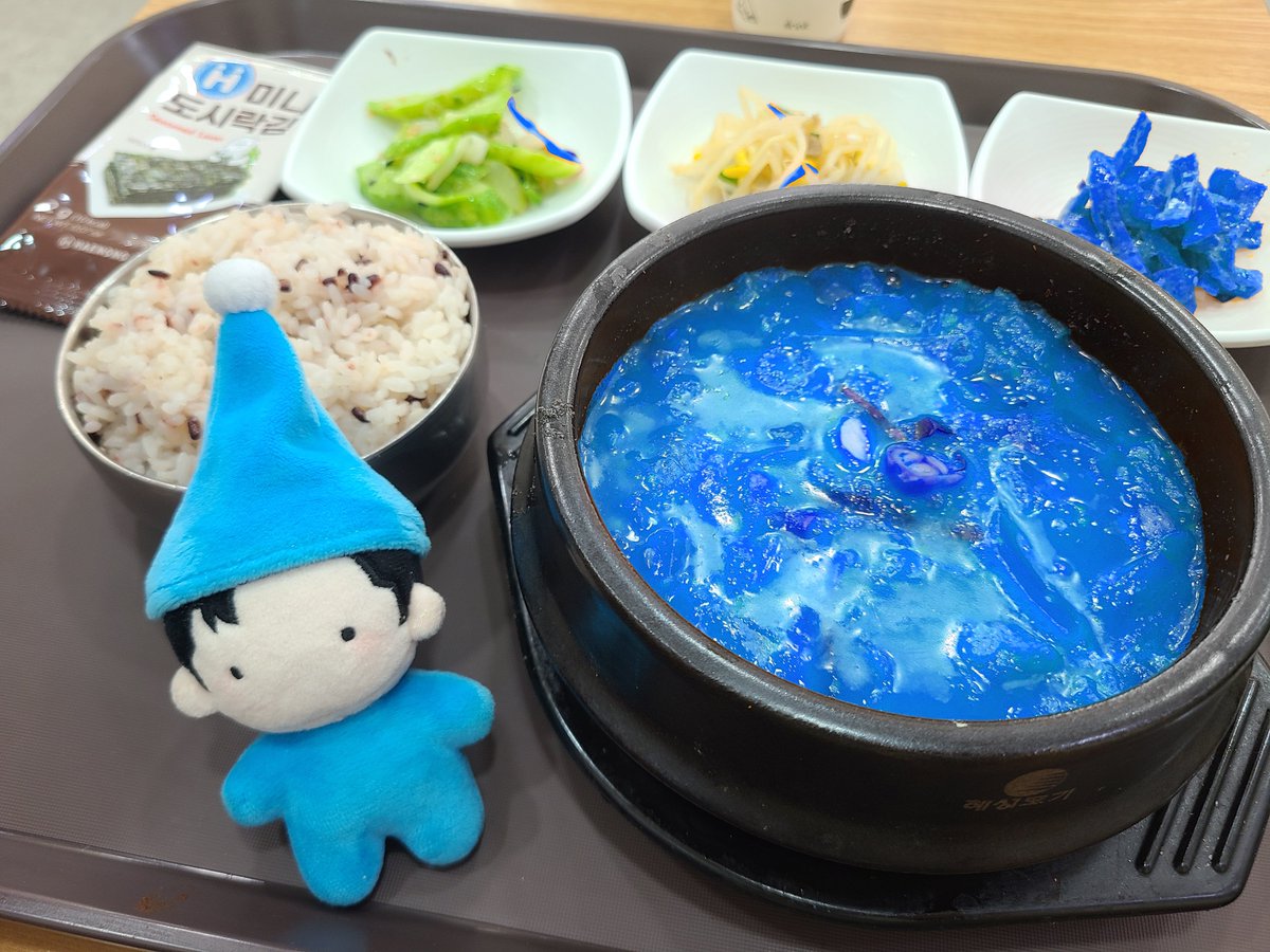 며칠간 너무 바빴다...8_8
투표하고 김치찌개 먹고왔습니다!