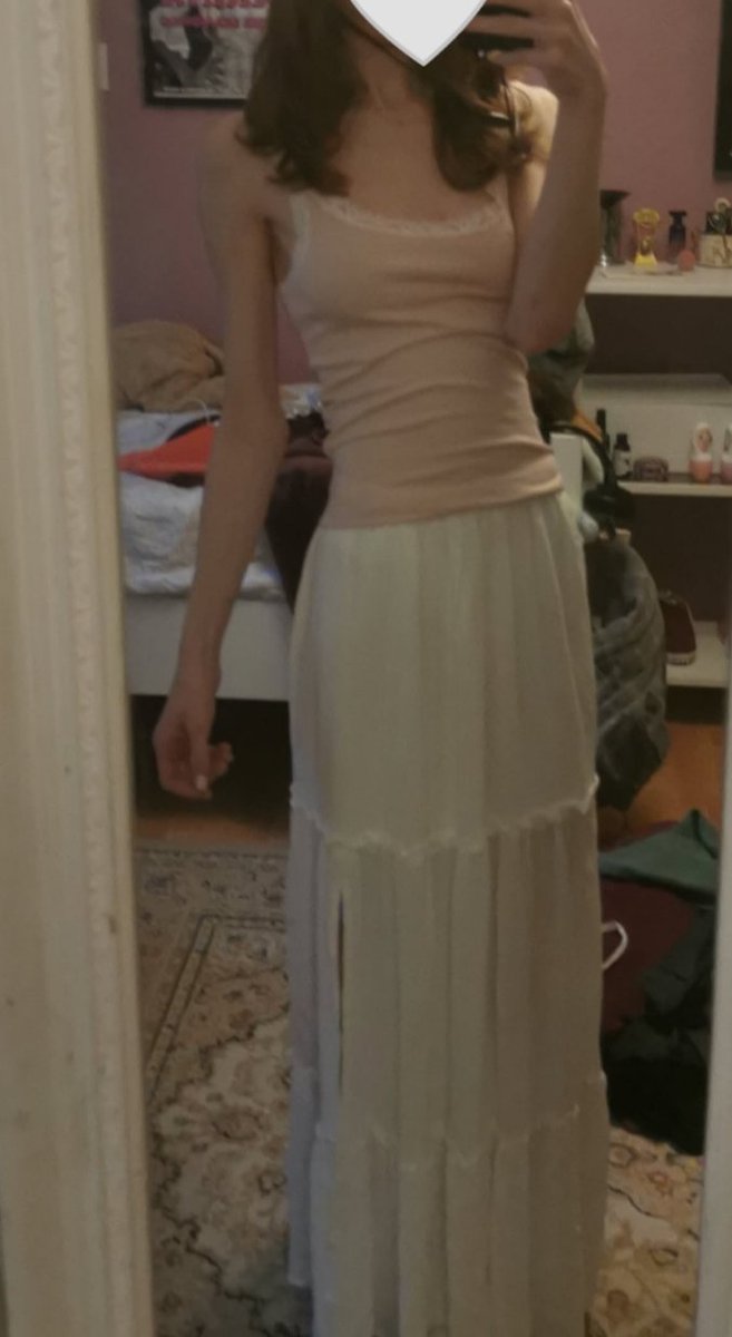 finally found a white maxi skirt after wanting to get one for literal years